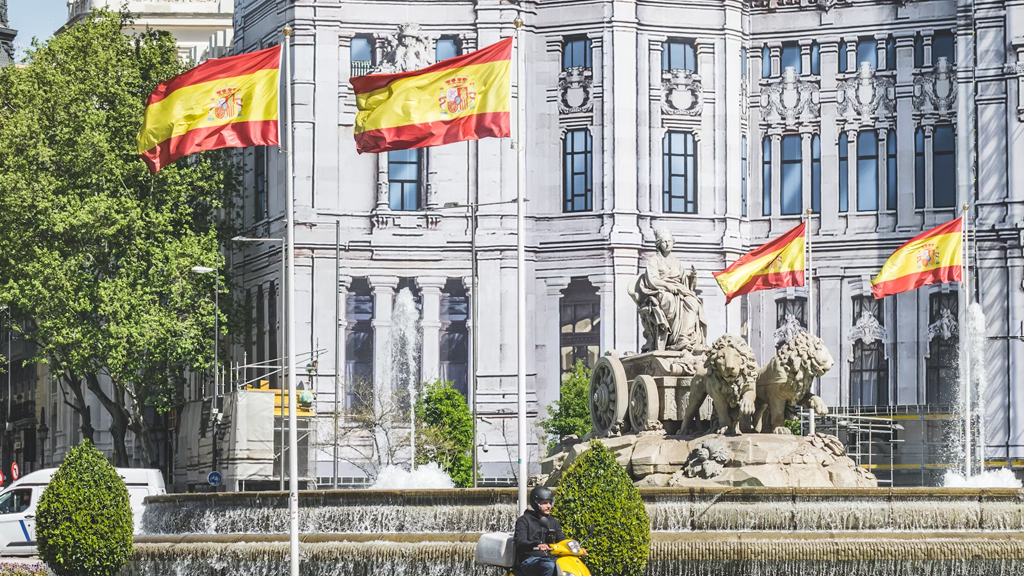 Governor Sáenz meets Consul Alvargonzález on Spanish Nationality in Salta