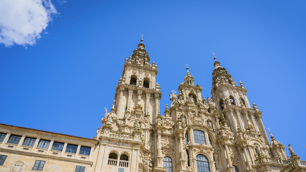 Vista panorámica de los principales destinos turísticos de España